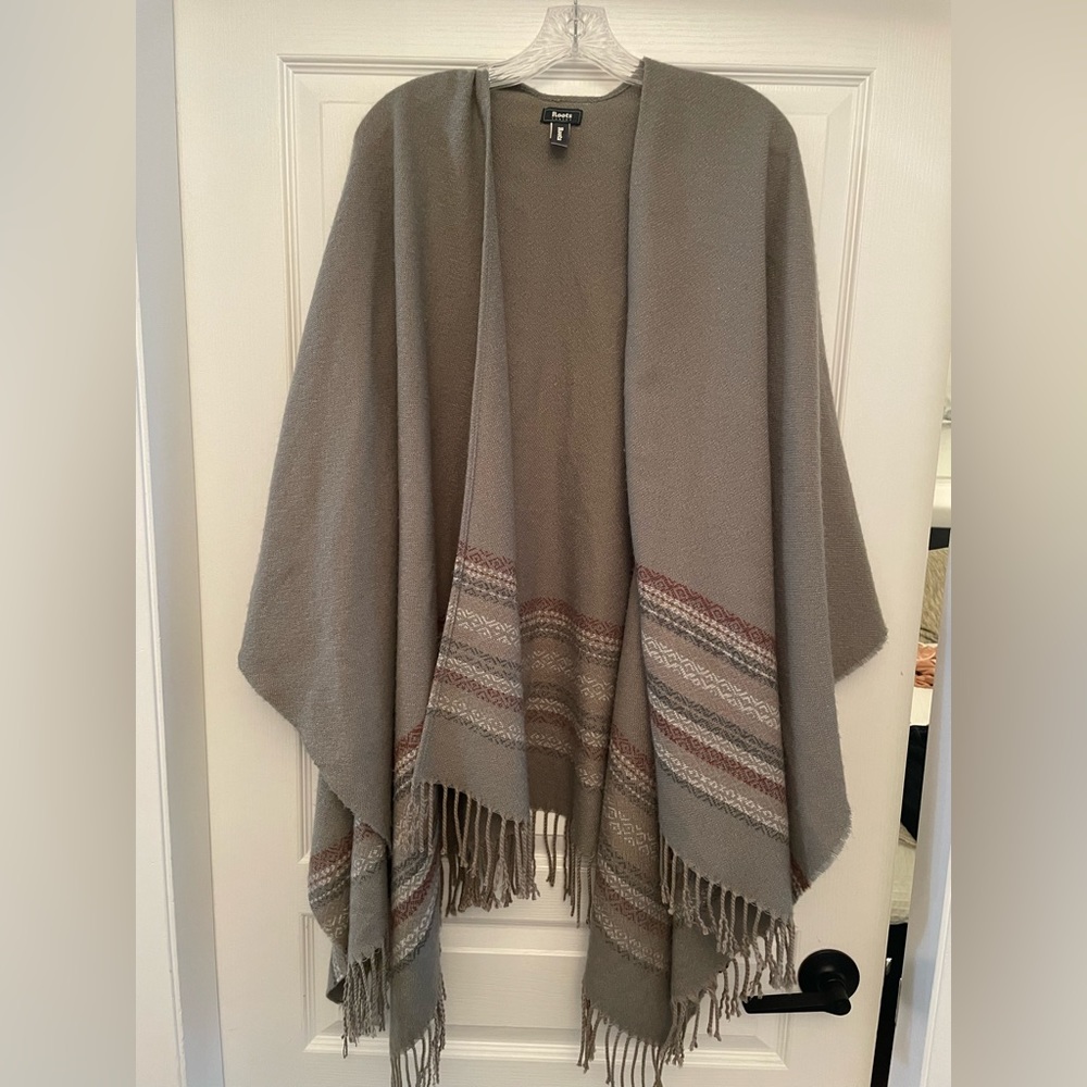ROOTS SHALL SWEATER